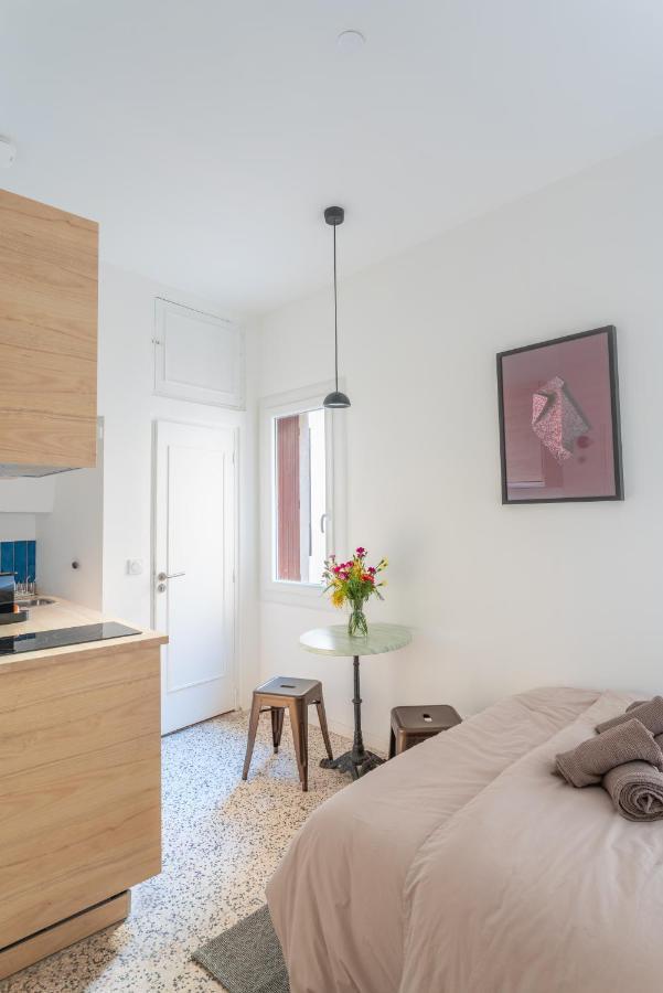 Charmant Studio Tout Confort En Coeur De Ville มงต์เปอลิเยร์ ภายนอก รูปภาพ